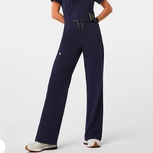 High Waisted Isabel Wide Leg Scrub Pants
XSP Navy Blue